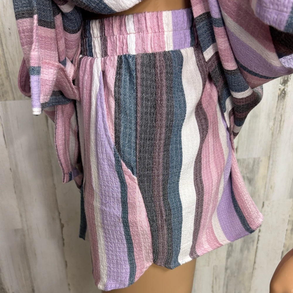Torrid Striped Gauze Pink and Gray Shortie Pajama Set‎ - Picture 8 of 16